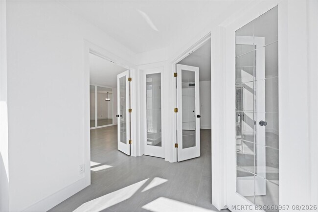 Building Photo - 1360 S Ocean Blvd