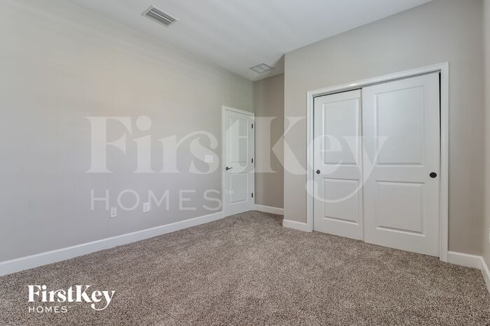 Building Photo - 31543 Fairhill Dr