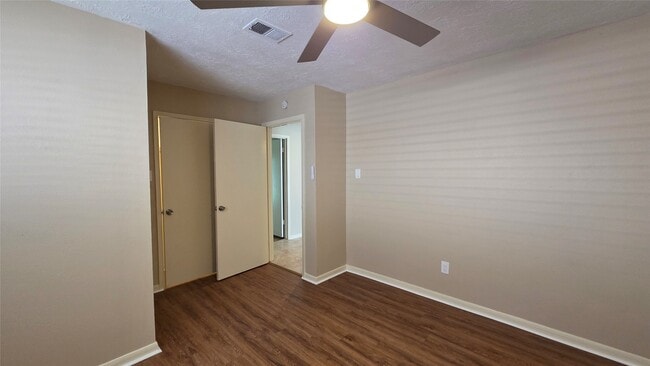 Building Photo - 1026 White Sands Rd