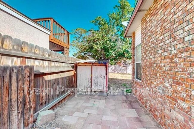 Building Photo - 4701 Plume Rd NW