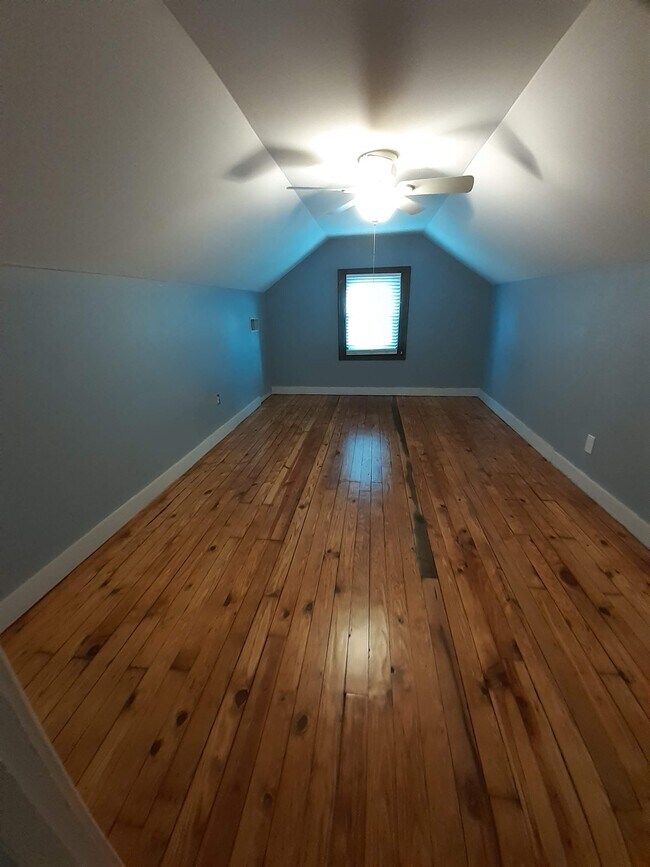 Building Photo - 2001 Highland Ave