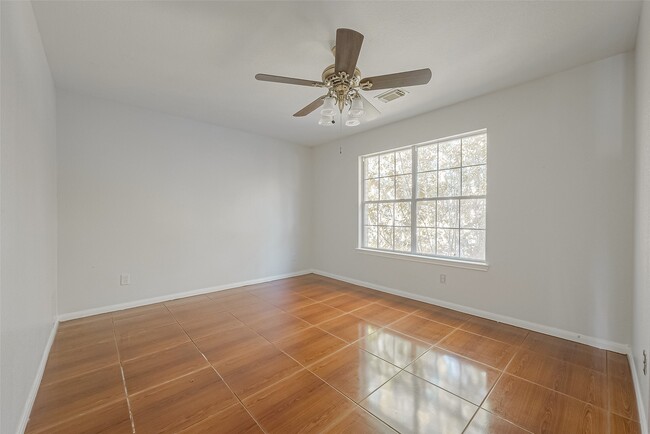 Building Photo - 9407 Demsey Mill Dr