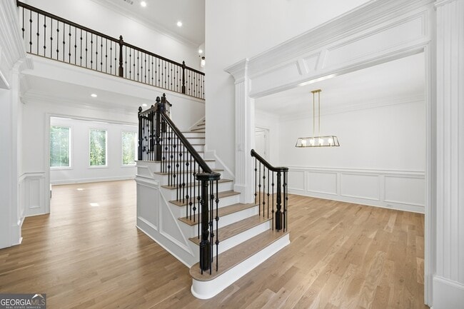 Building Photo - 6740 Castleton Dr NW