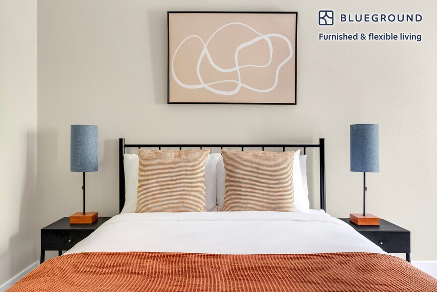 Building Photo - 185 Channel St