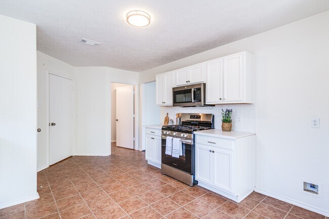 Building Photo - 7215 Autumn Day Ct