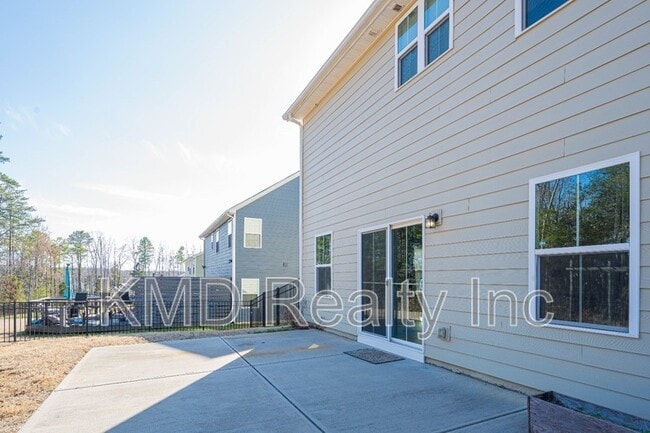 Building Photo - 10036 Paper Birch Dr