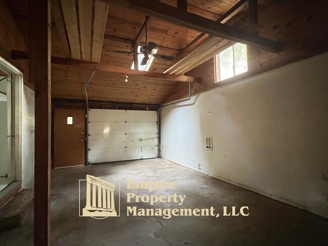 Building Photo - 87948 8th St