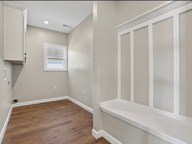 Building Photo - 104 Joiner Ave