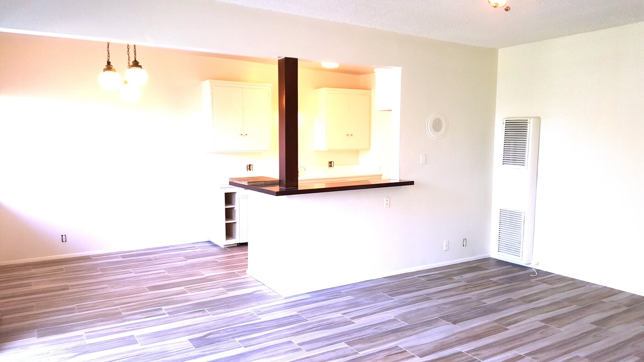 Building Photo - 1150 Manhattan Beach Blvd