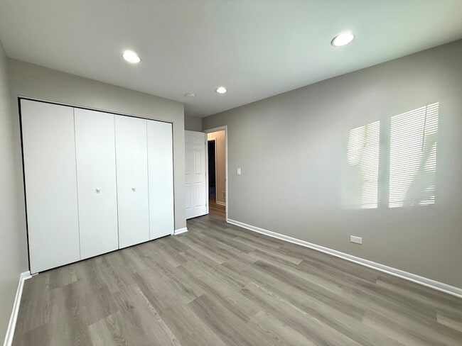 Building Photo - 1963 N Heritage Dr