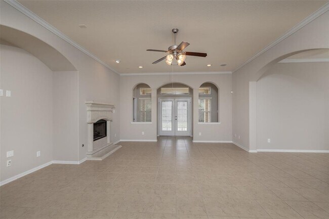 Building Photo - 314 Trillium Dr