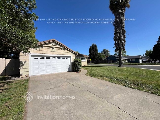 Building Photo - 2800 Northview Dr