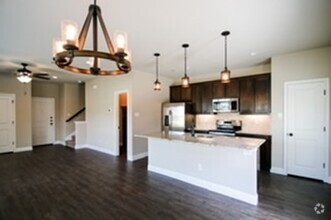 Building Photo - ((1/2 Off May's Rent)) FALL IN LOVE w/ The...