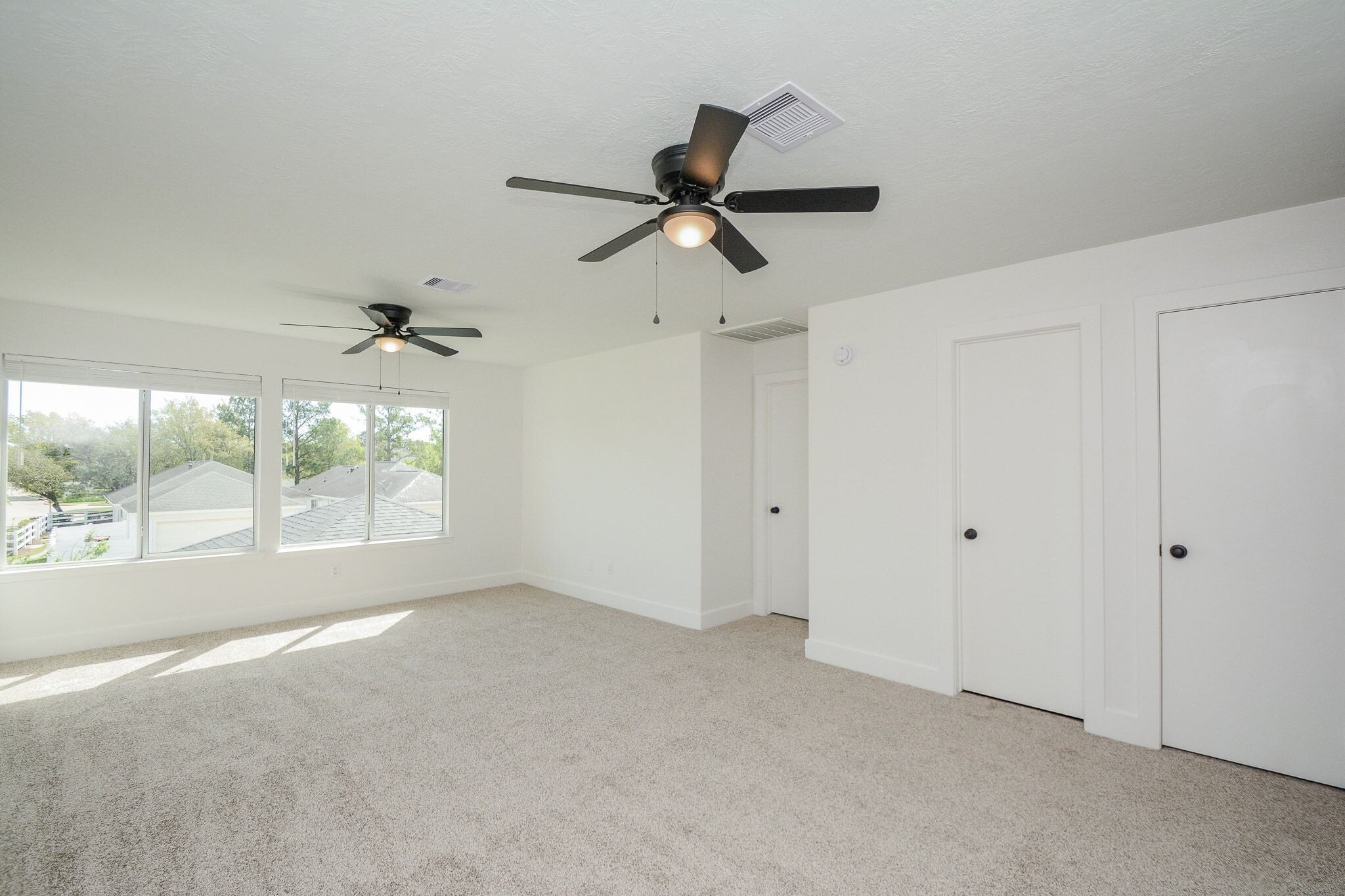 Building Photo - 9939 Farrell Dr