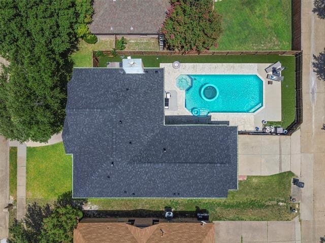 Building Photo - 735 Yellowstone Dr