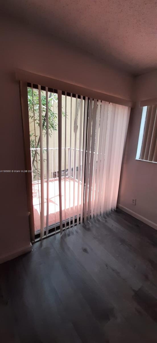 Building Photo - 9912 SW 147th Pl