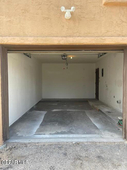 Building Photo - 10604 Springwood Dr