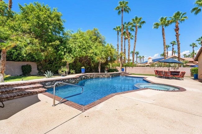 Building Photo - 39369 Regency Way