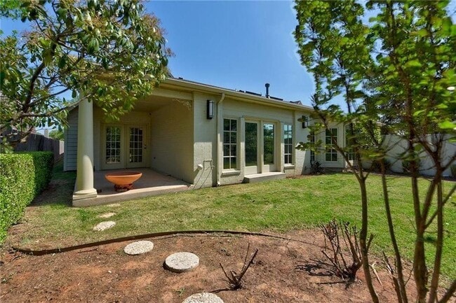 Building Photo - 1502 Duffner Dr