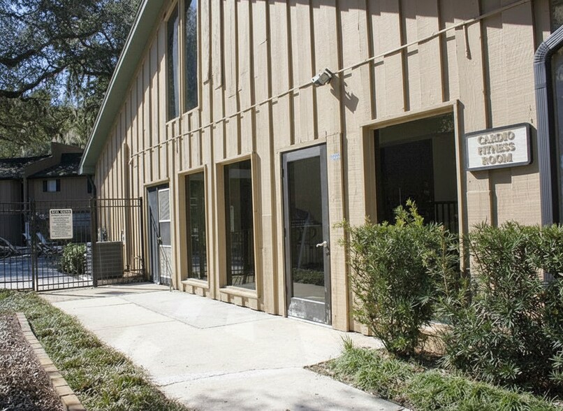 Building Photo - 507 NW 39th Rd