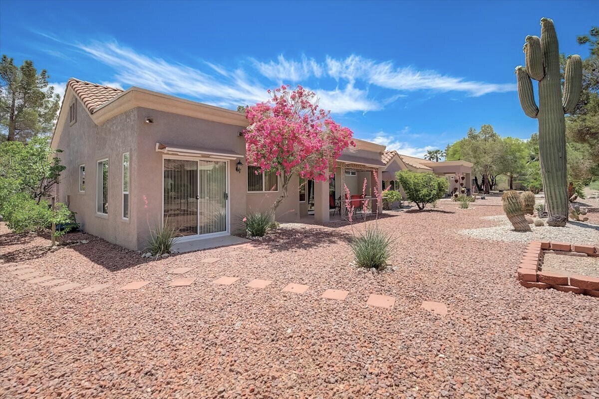 Building Photo - 3013 Sungold Dr