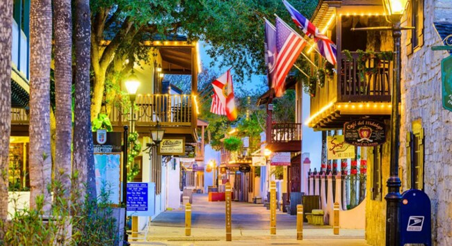 Building Photo - St. Augustine, Townhouse, Fun Restaurants, Beaches and Shopping