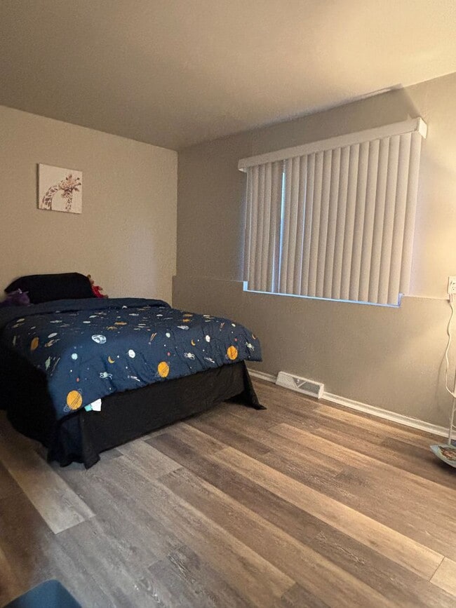 Building Photo - Georgia Street Apartments