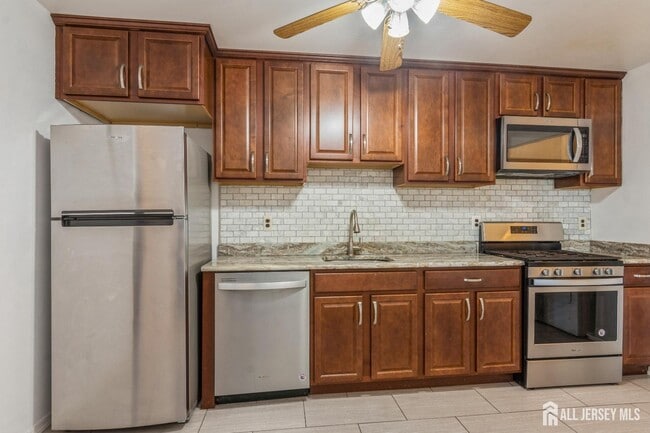 Building Photo - 1308 Cricket Ln