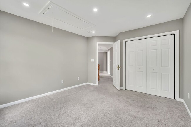 Building Photo - 20195 Hidden Creek Ct
