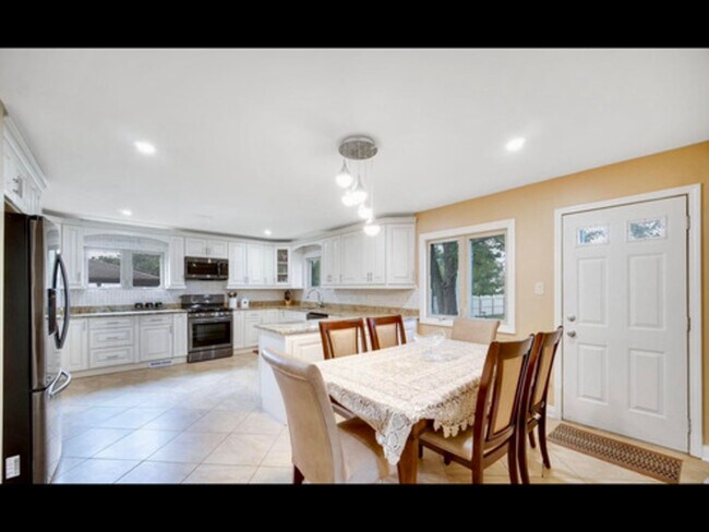 Building Photo - 14926 Wilco Dr