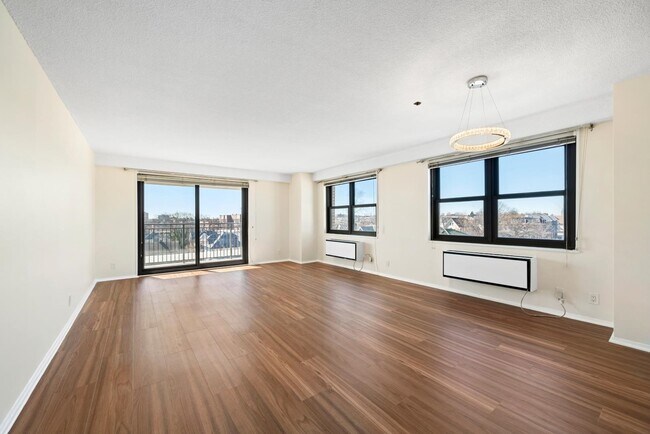 Building Photo - 7855 JFK Blvd E