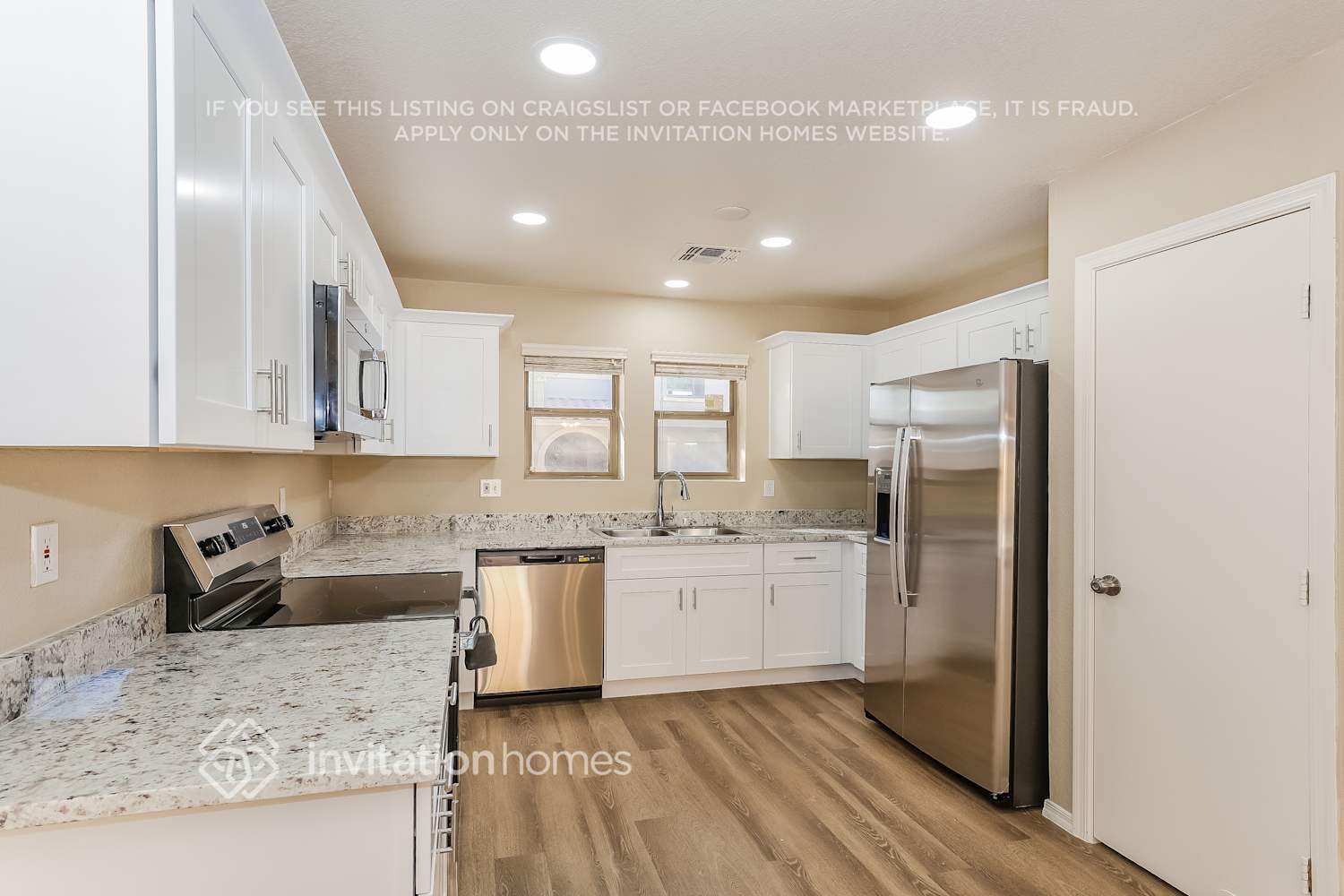 Building Photo - 9537 W Monte Vista Rd