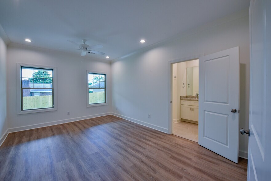 Building Photo - 19 18th St