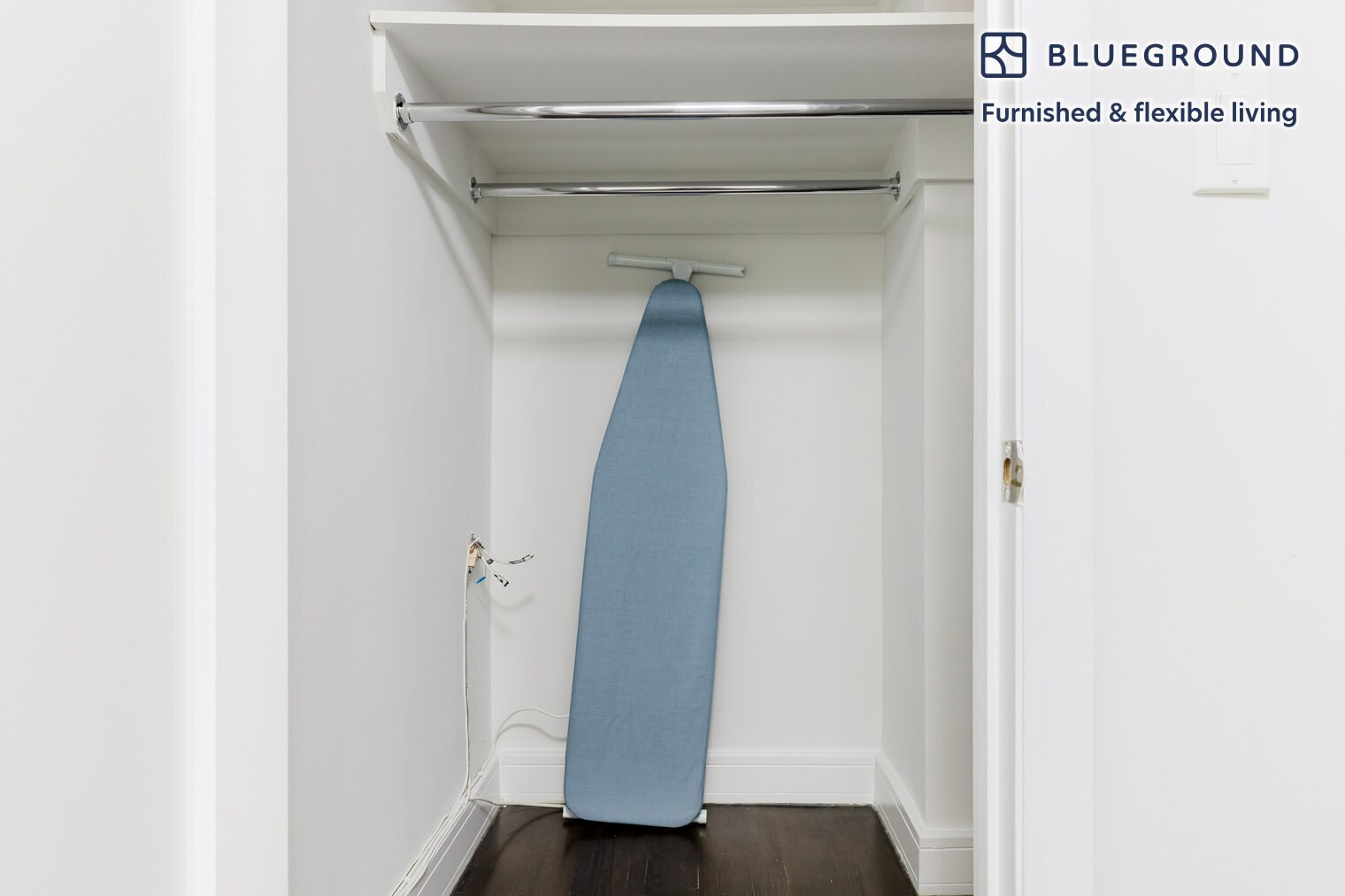 Building Photo - 210 W 70th St