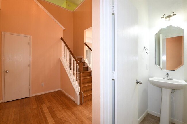 Building Photo - 6323 Channelbrook Ln