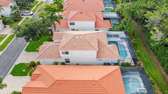 Building Photo - Fully Furnished 3 beds 3 bath Annual Rental with Private Heated Pool in Ventura Pelican Marsh