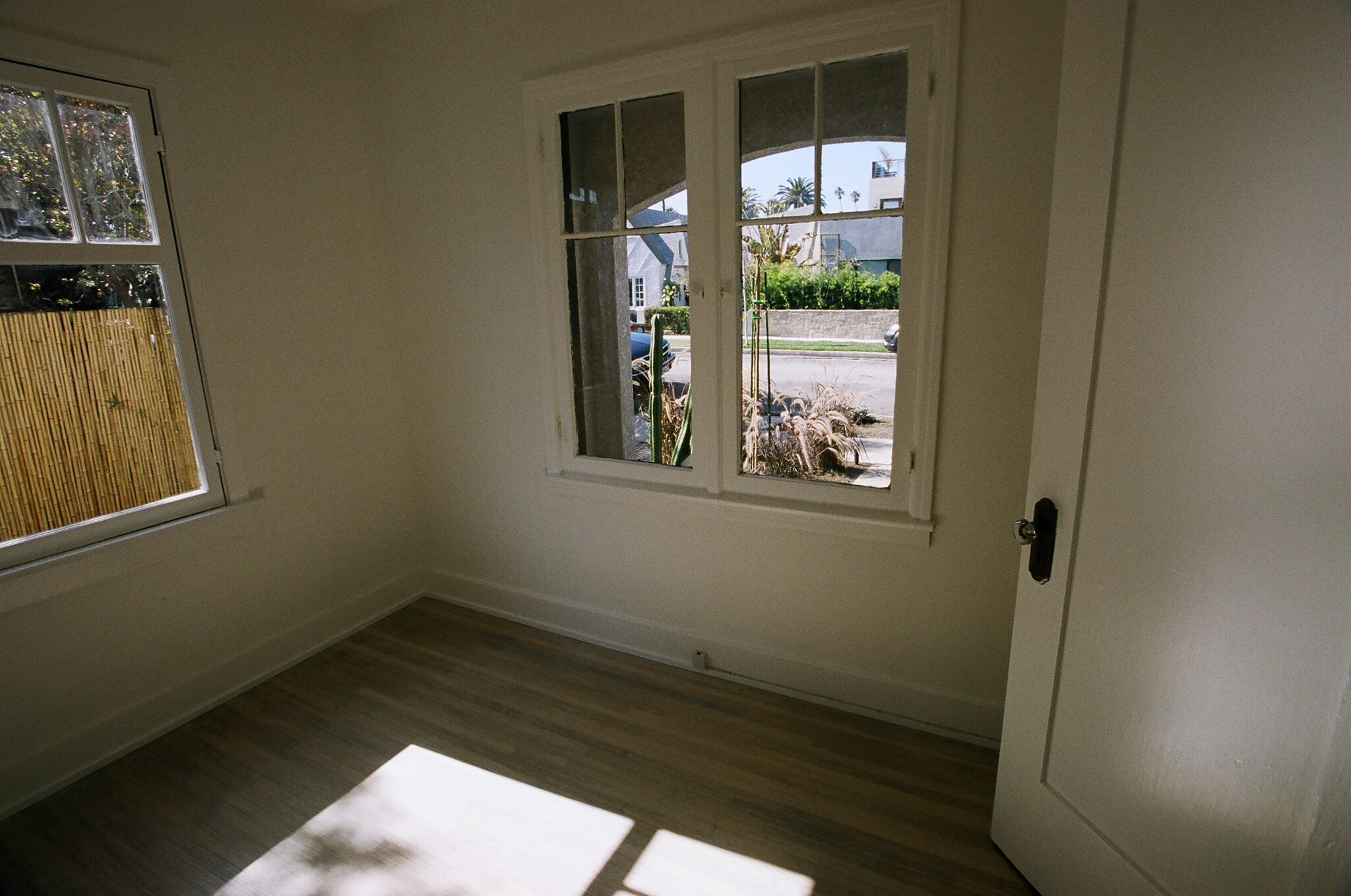 Office - 614 Boccaccio Ave