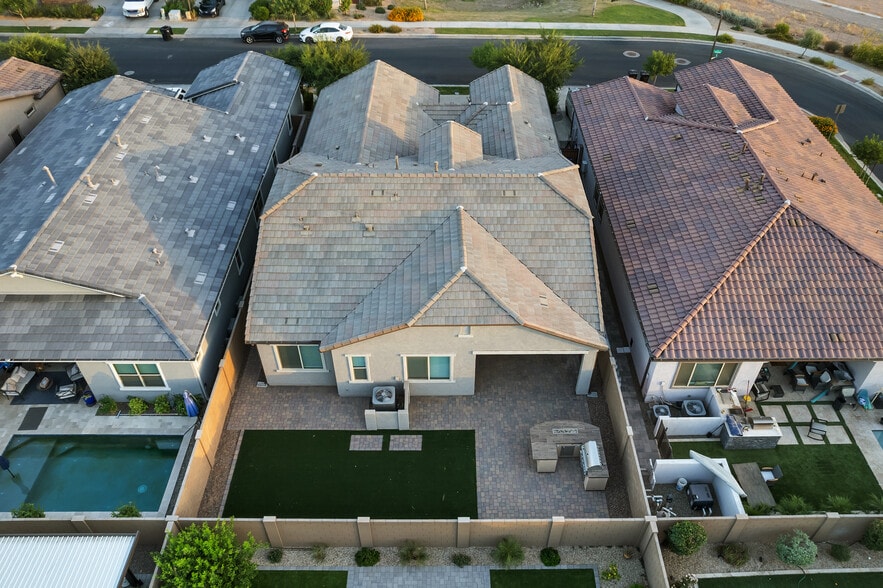 Building Photo - 9738 E Tiburon Ave