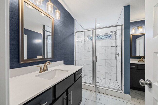 Building Photo - 1309 Shaughnessy Rd