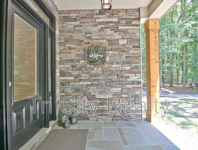 Building Photo - 175 Ridgeway Ct