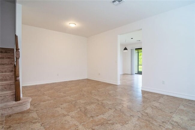 Building Photo - 126 Riverwalk Cir E