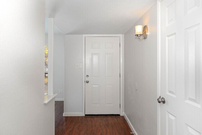 Building Photo - Charming 3-Bedroom Home in Fort Worth