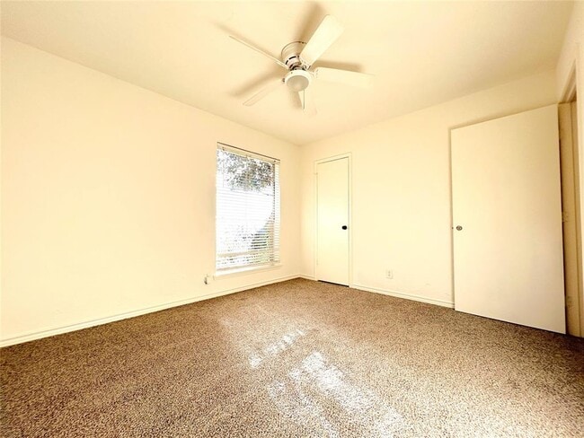 Building Photo - 119 Asheboro Dr