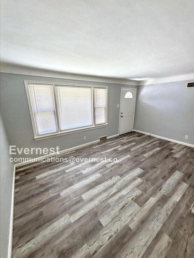 Building Photo - 6149 Jackson Ave