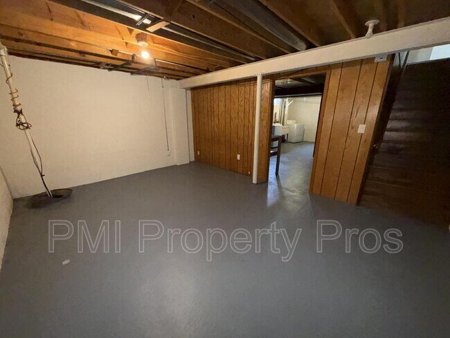 Building Photo - 8148 S 88th St