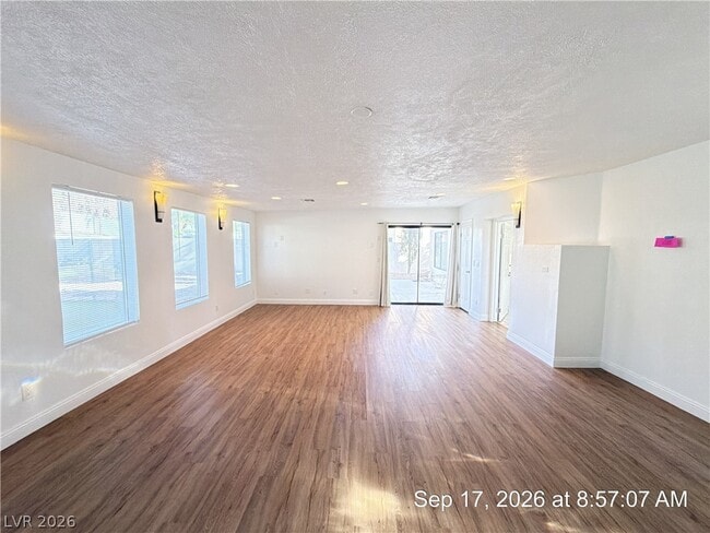 Building Photo - 2817 Crystal Cove Dr