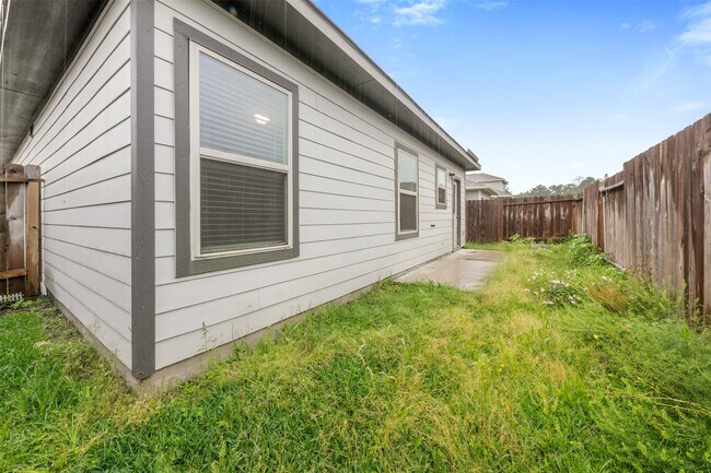 Building Photo - 16639 Spirit St