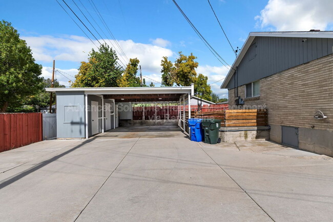 Building Photo - 3128 S 700 E