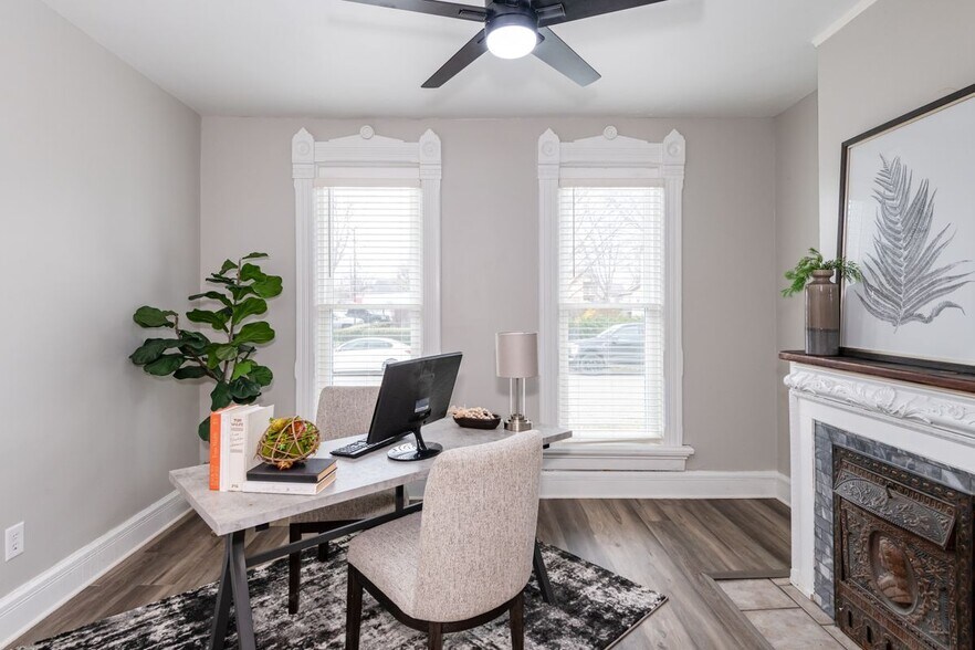 Building Photo - 130 Mound St