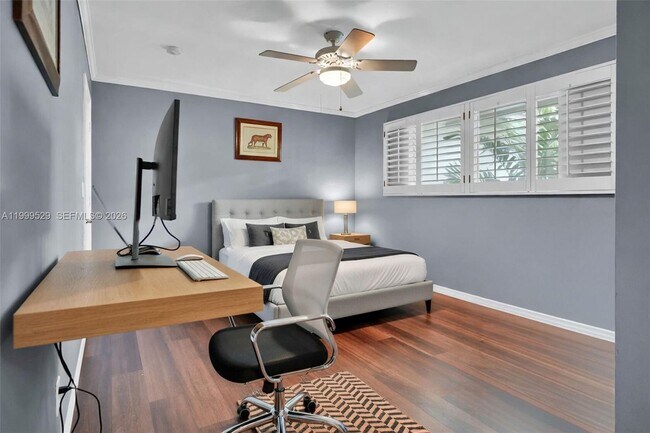 Building Photo - 15280 SW 72nd Ave